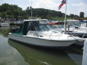 2000 Pursuit 2470 WA